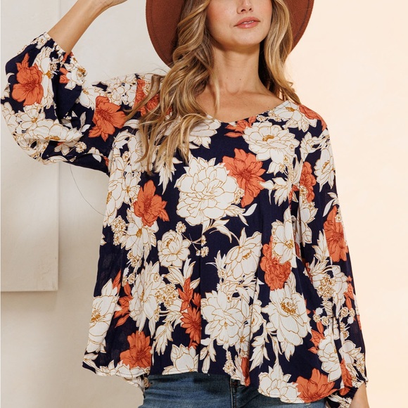 Floral V-Neck Blouse - Picture 3 of 3